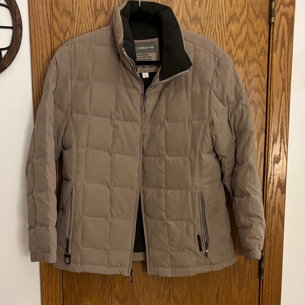 Claiborne Woman's Beige Puffer Jacket (S)